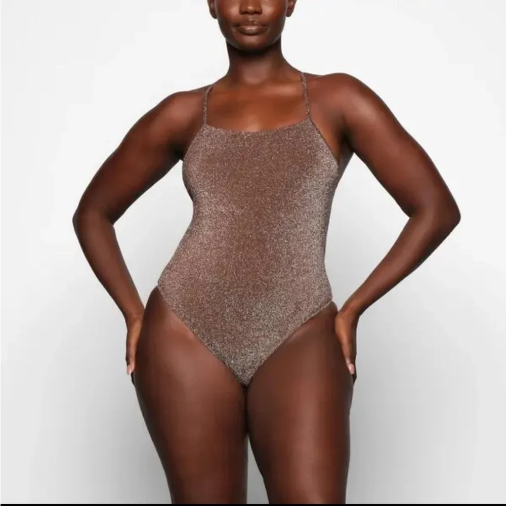 🤎SKIMS SWIM GLITTER SWIMSUIT COCOA XXS
